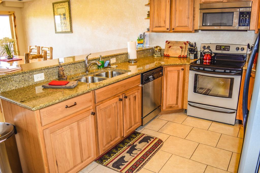 The Lodge At Duck Creek Duck Creek Village Экстерьер фото